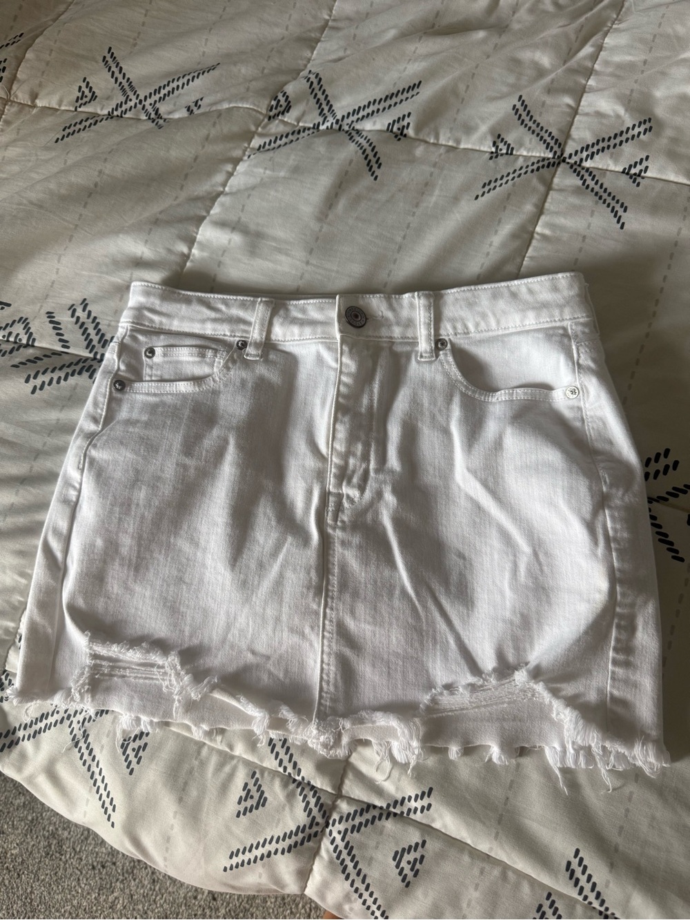 American Eagle Outfitters White Distressed Denim Skirt